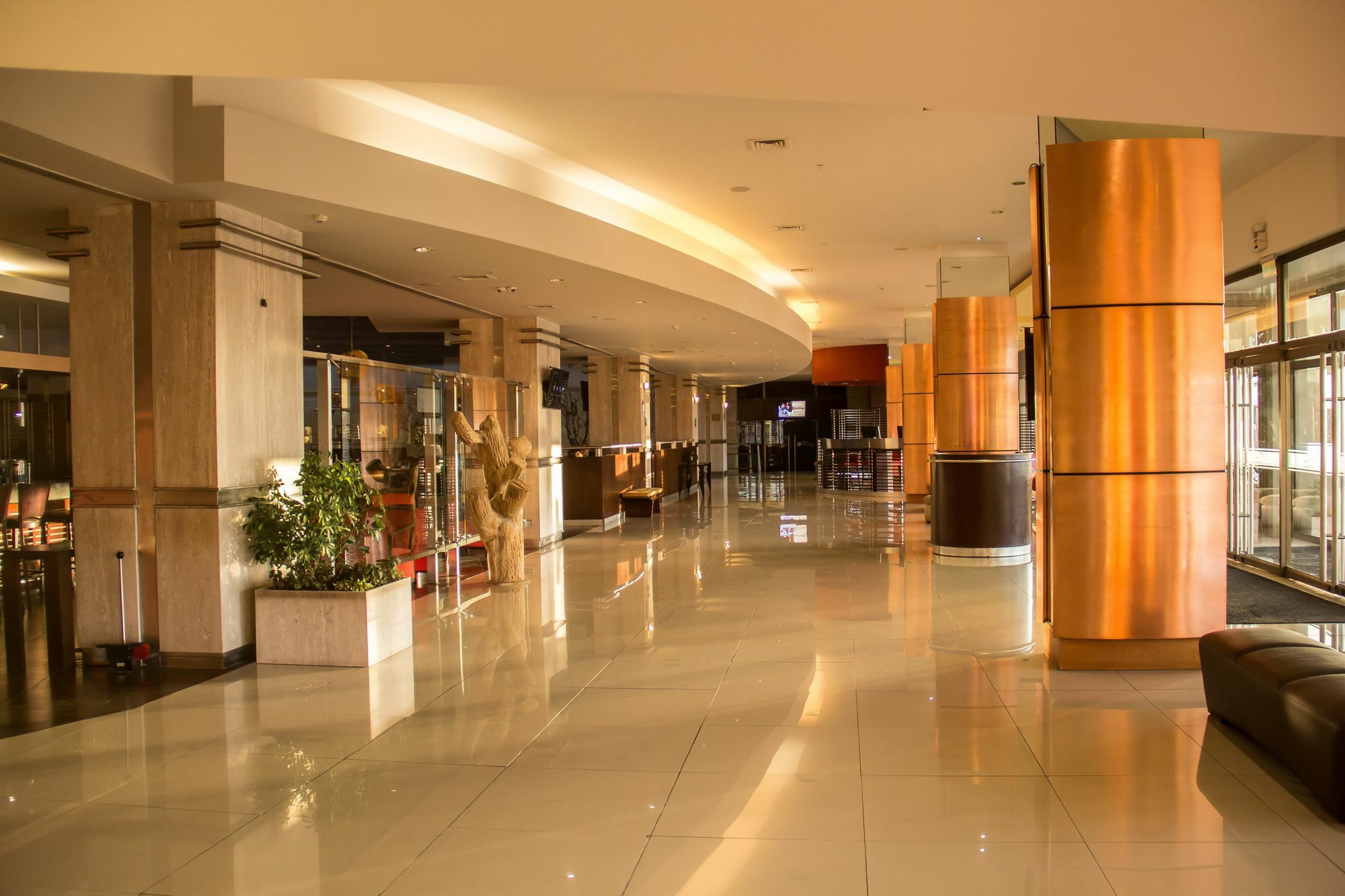 Mds Hotel 卡拉马 外观 照片